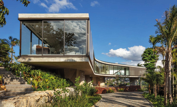Xingu House: quando l'architettura nasce dai muri in pietra del terreno