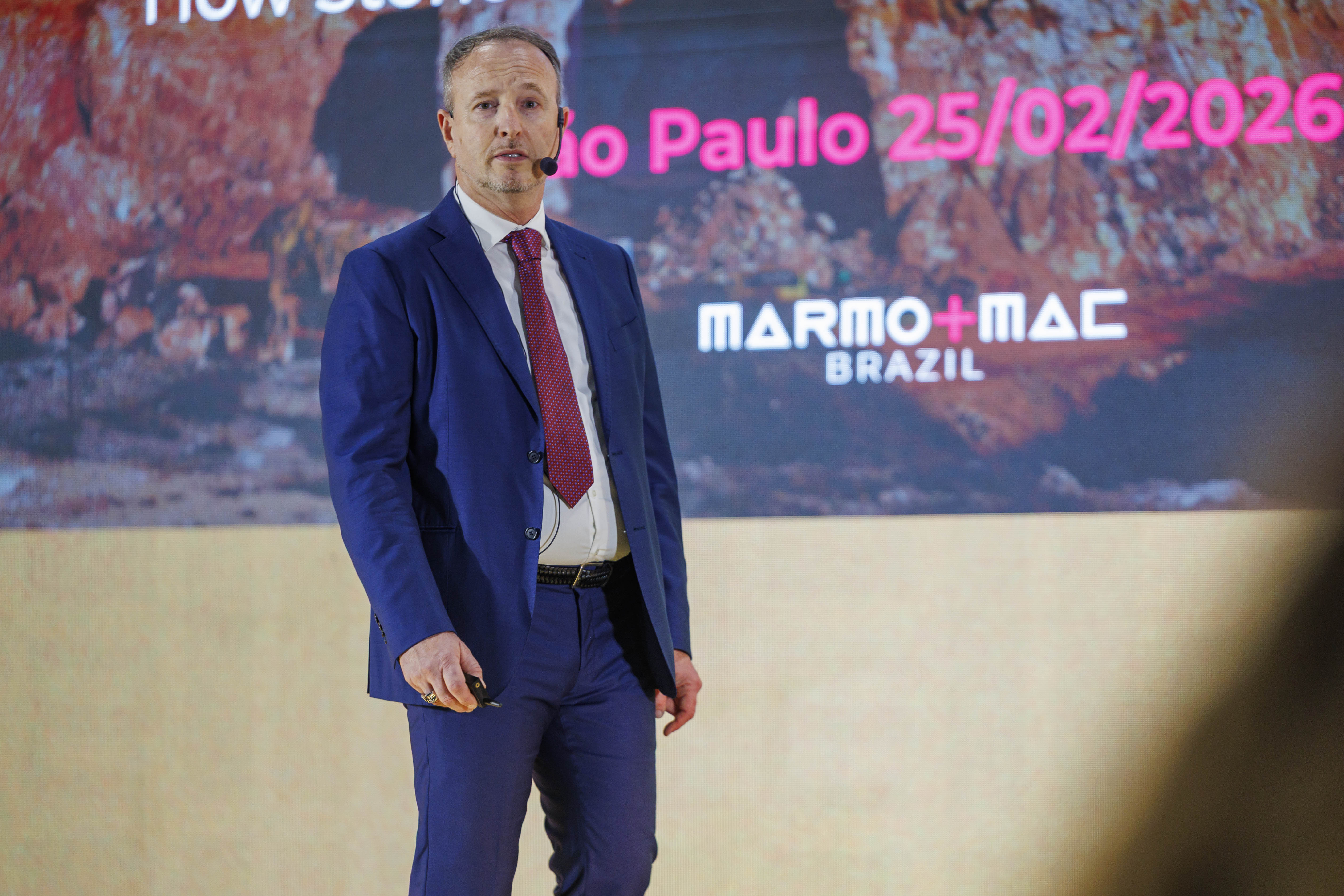 Talk 2: Tecniche di conservazione: "Safeguarding the aesthetic of stone"